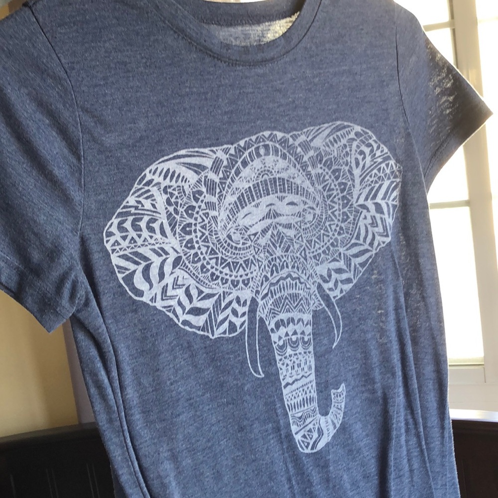 Elephant tee